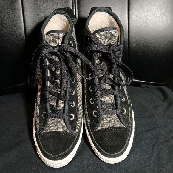 Converse Women's Size 8 Tweed & Black Suede Sherpa Lined High Tops Shoes NWOT! - Picture 1 of 11